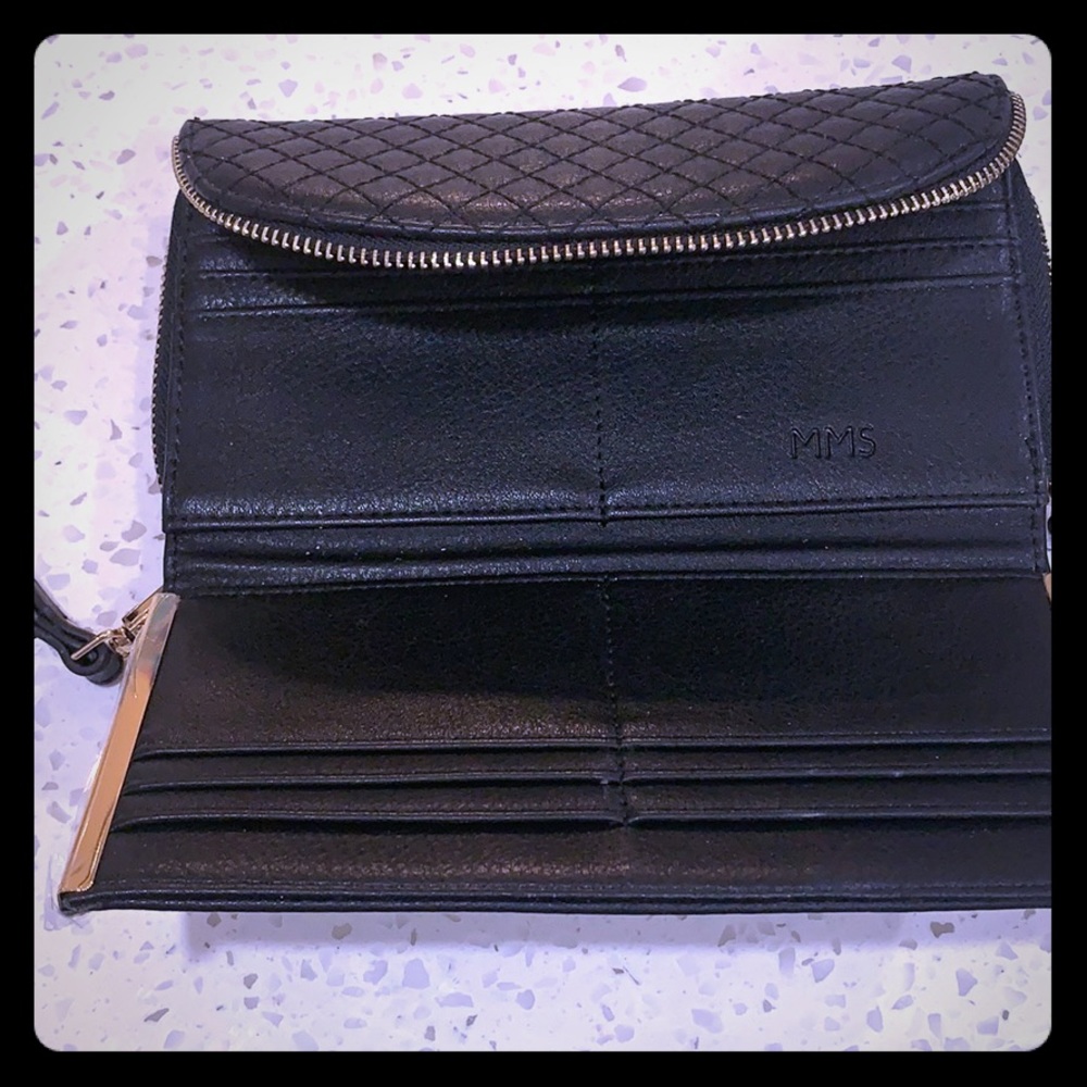 MMS wallet